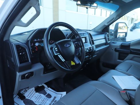 Used 2018 Ford F350 XL w/ Power Equipment Group image 20