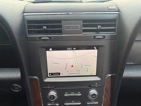 Used 2016 Lincoln Navigator Select image 26