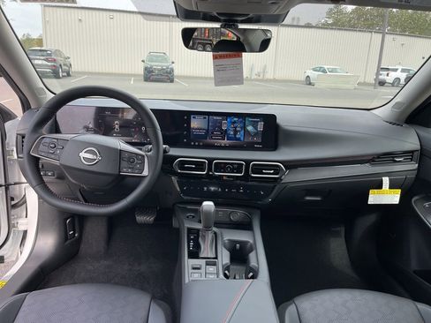 New 2026 Nissan Sentra SR FWD image 6