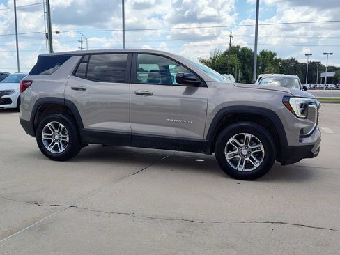 Used 2026 GMC Terrain Elevation FWD image 13