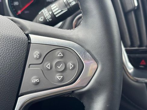 Certified 2023 Chevrolet Traverse LT FWD image 19