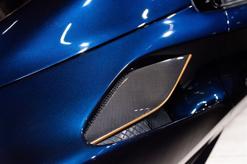Used 2022 Ferrari F8 Tributo RWD image 16