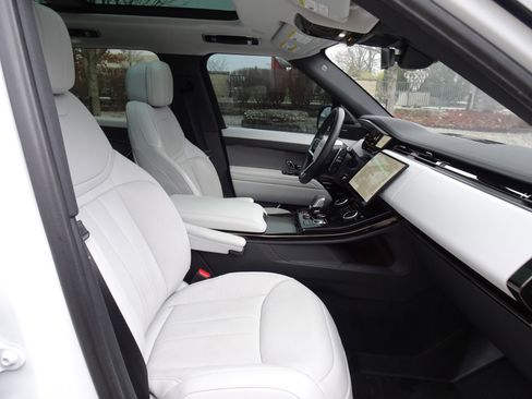 Certified 2023 Land Rover Range Rover Sport SE image 27