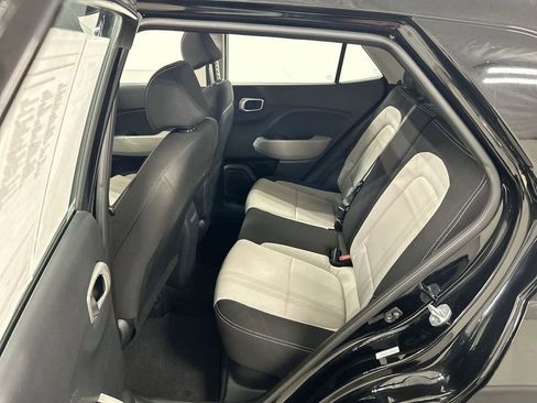 Used 2023 Hyundai Venue SEL w/ Cargo Package image 20
