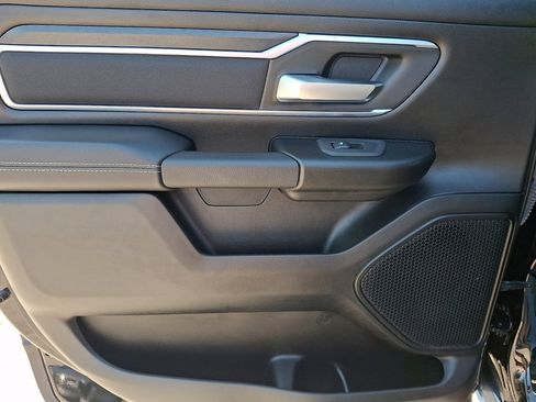 Used 2025 RAM 1500 Big Horn AWD/4WD image 19
