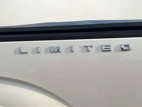 Used 2014 Ford F150 Limited image 37