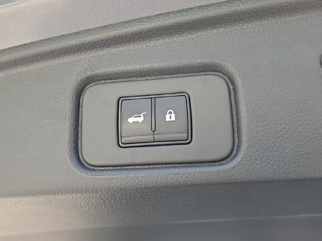 Used 2026 Nissan Pathfinder SV FWD image 11