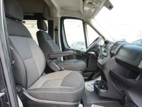 Used 2017 RAM ProMaster 2500 image 9