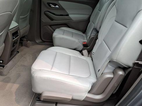 Used 2019 Chevrolet Traverse LT w/ LT Premium Package AWD/4WD image 13