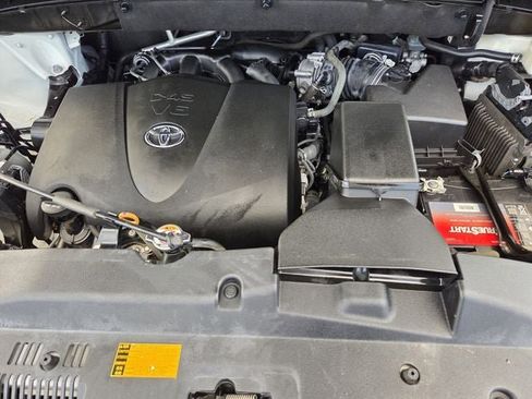 Used 2019 Toyota Highlander Plus image 35