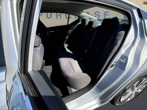 Used 2022 Nissan Altima 2.5 S FWD image 24