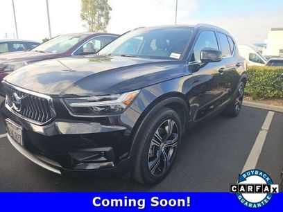 Used 2021 Volvo XC40 T5 Inscription w/ Climate Package