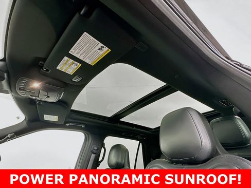 Used 2023 Lincoln Navigator Reserve image 13