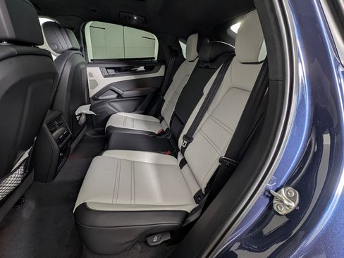 New 2026 Porsche Cayenne GTS image 24