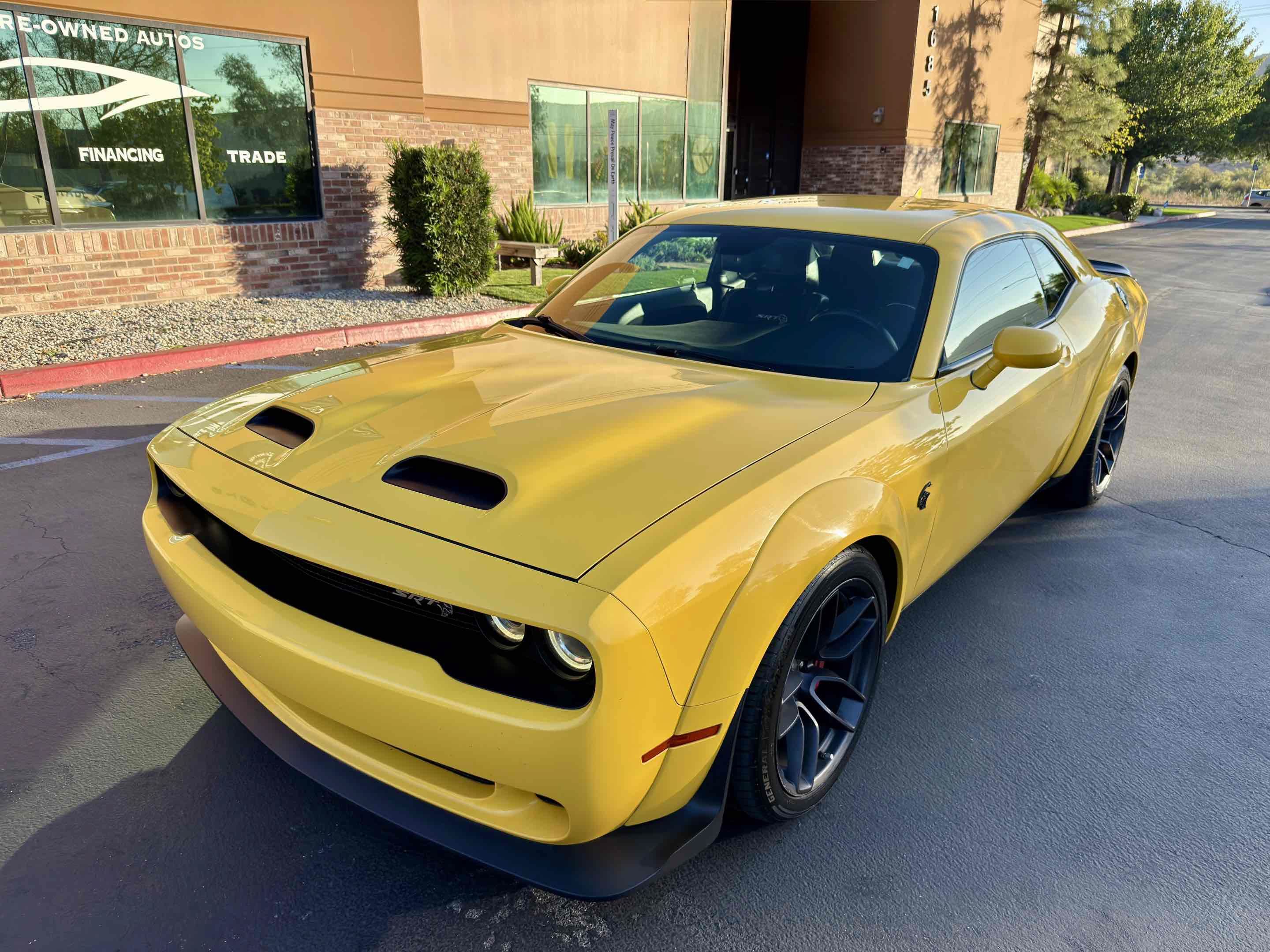 Used 2019 Dodge Challenger SRT Hellcat w/ Widebody Package RWD image 7