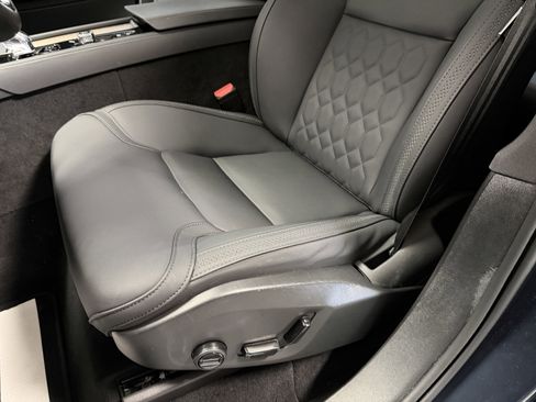 Used 2025 Volvo XC90 B6 Plus image 19