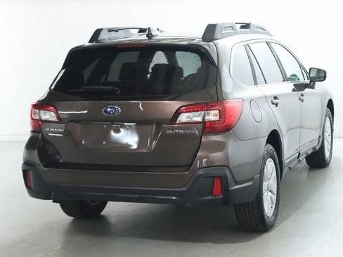 Used 2019 Subaru Outback 2.5i Premium image 47