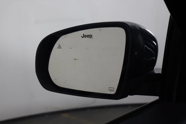 Used 2023 Jeep Compass Trailhawk w/ Trailhawk Elite Group AWD/4WD image 47