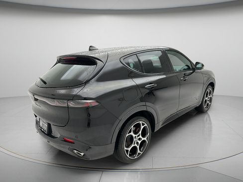 Used 2024 Alfa Romeo Tonale Veloce AWD/4WD image 5