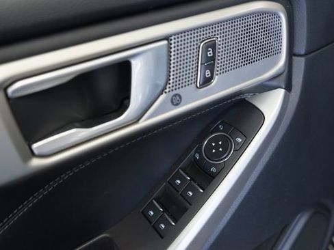 Used 2023 Ford Explorer XLT w/ Equipment Group 202A image 20