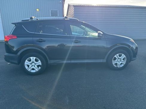 Used 2013 Toyota RAV4 LE image 8