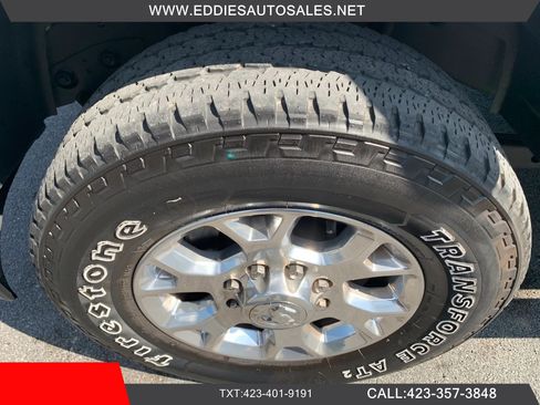 Used 2024 RAM 2500 Laramie AWD/4WD image 37