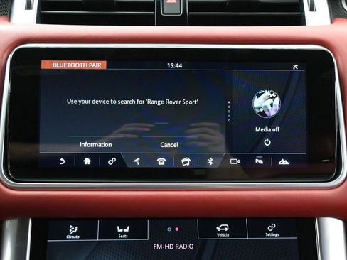 Used 2019 Land Rover Range Rover Sport HST AWD/4WD image 34