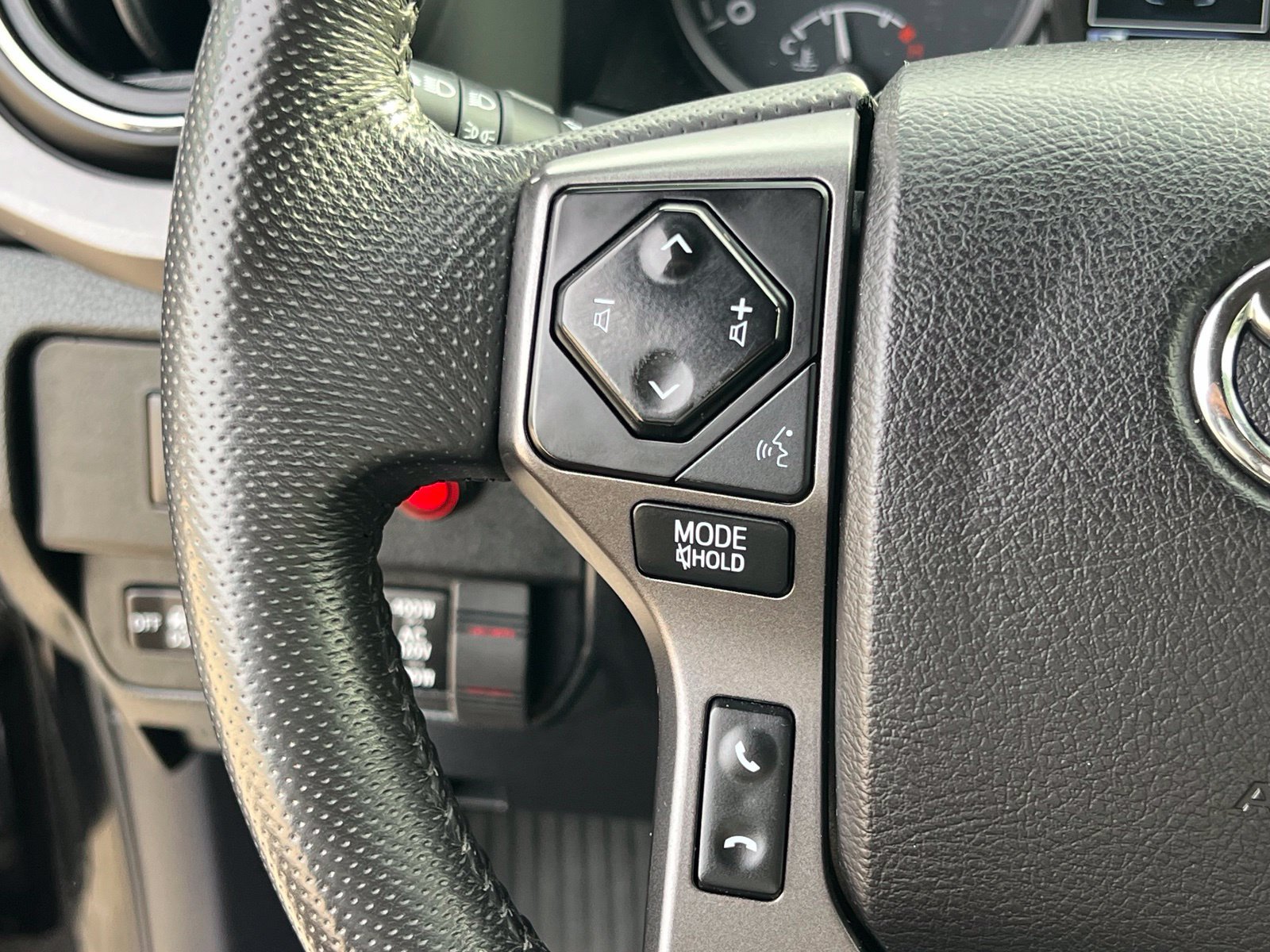 Used 2021 Toyota Tacoma TRD Pro AWD/4WD image 26