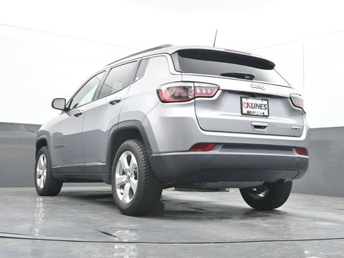 Used 2018 Jeep Compass Latitude w/ Popular Equipment Group FWD image 48