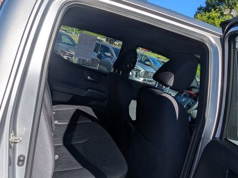 Certified 2018 Toyota Tacoma TRD Sport RWD image 17