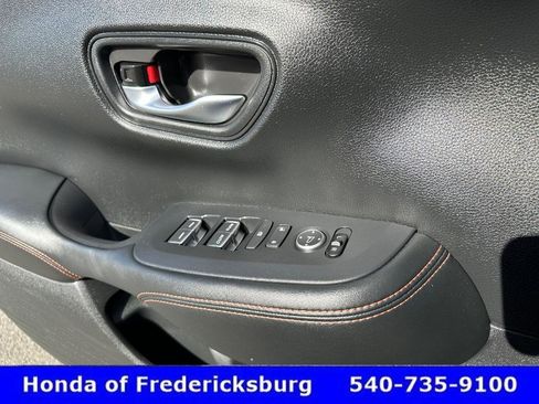 Certified 2023 Honda HR-V Sport image 27