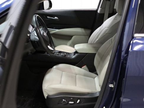 Used 2022 Cadillac XT4 Premium Luxury w/ Technology Package image 8