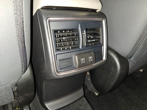 Used 2020 Subaru Forester Premium image 16