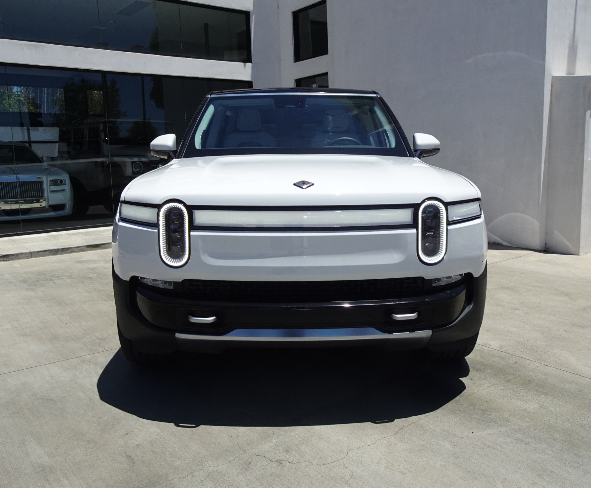 Used 2024 Rivian R1S Adventure Quad AWD/4WD image 3