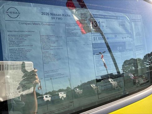 New 2026 Nissan Kicks SR image 14