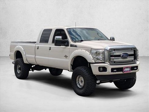 Used 2015 Ford F350 Platinum w/ FX4 Off-Road Package AWD/4WD image 3
