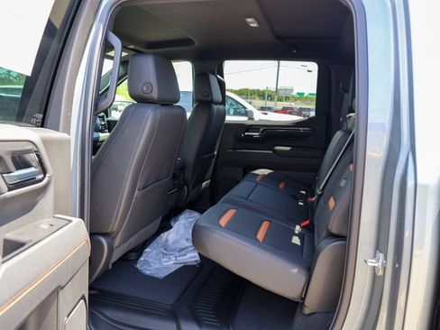 New 2026 GMC Sierra 1500 AT4 AWD/4WD image 10
