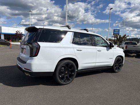 New 2026 Chevrolet Tahoe High Country AWD/4WD image 6