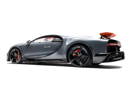 Used 2024 Bugatti Chiron Super Sport image 3
