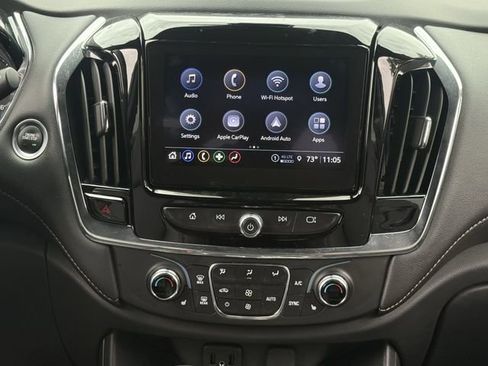 Used 2023 Chevrolet Traverse LT FWD image 16