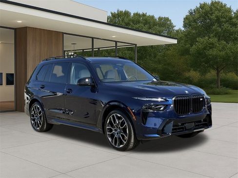 Used 2026 BMW X7 M60i image 6