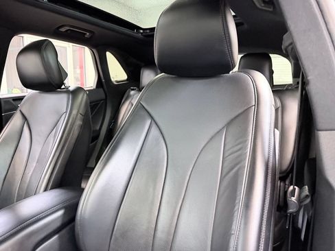 Used 2019 Lincoln MKC Reserve w/ MKC Climate Package FWD image 14