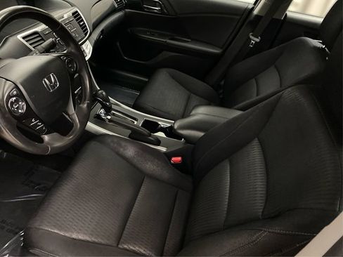 Used 2014 Honda Accord Sport image 9
