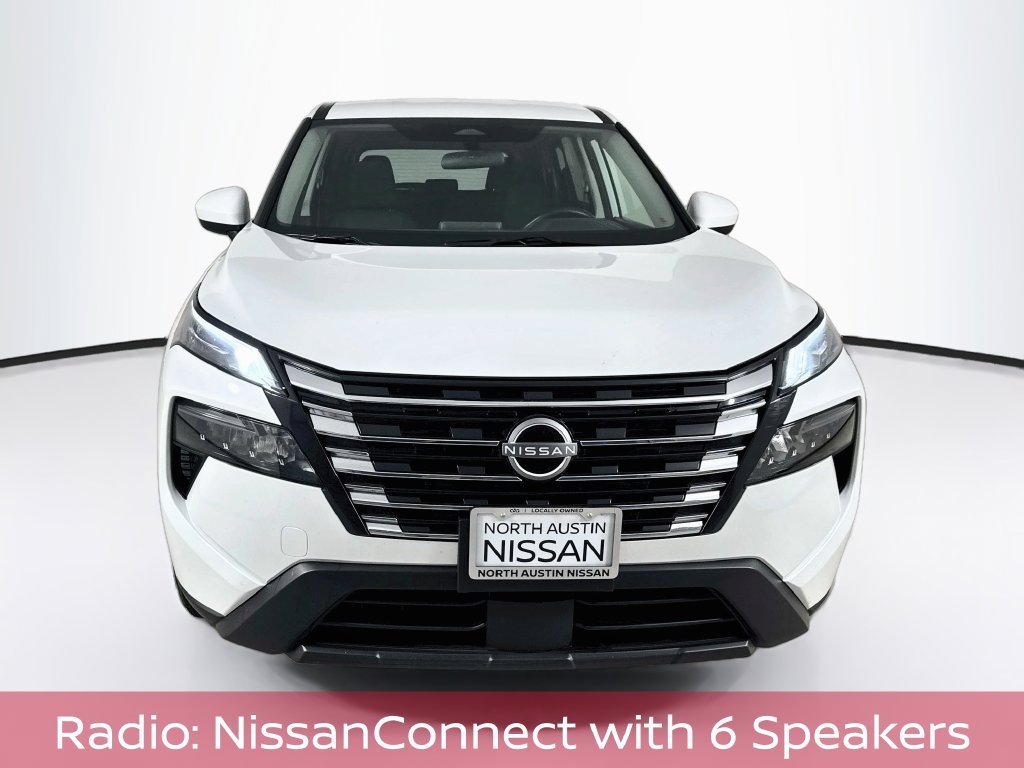 Used 2025 Nissan Rogue SV FWD image 3