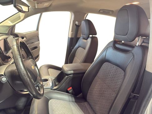 Used 2015 Chevrolet Colorado Z71 image 14