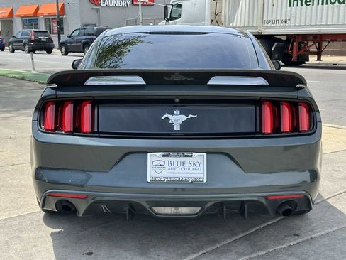 Used 2016 Ford Mustang Coupe RWD image 6