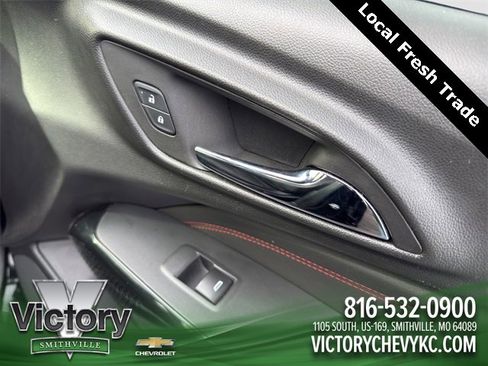 Used 2024 Chevrolet Trax RS image 16