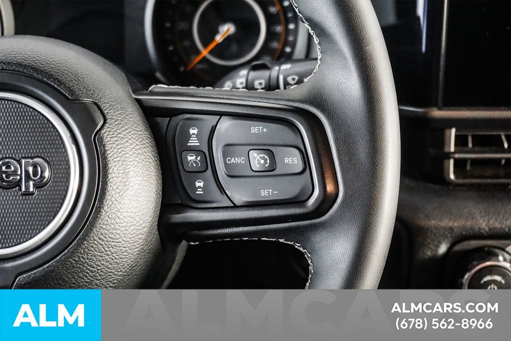 Used 2025 Jeep Wrangler Unlimited Sport AWD/4WD image 27