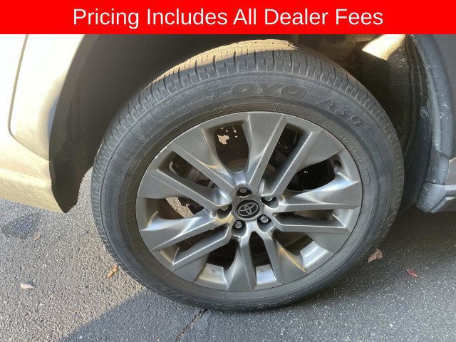 Used 2021 Toyota RAV4 XLE Premium AWD/4WD image 11
