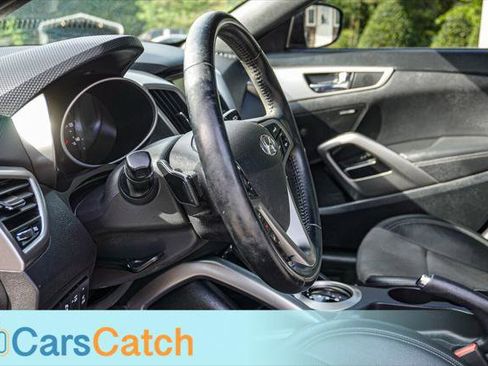 Used 2016 Hyundai Veloster w/ Option Group 03 image 20